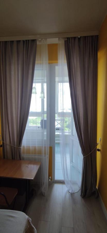 One Room With A Shared Bathroom Chisinau Exterior foto